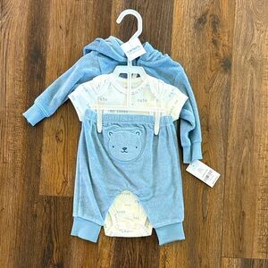 Carter's Light Blue Bear 3 piece set. Pants, zip hoodie, and matching onesie 3M